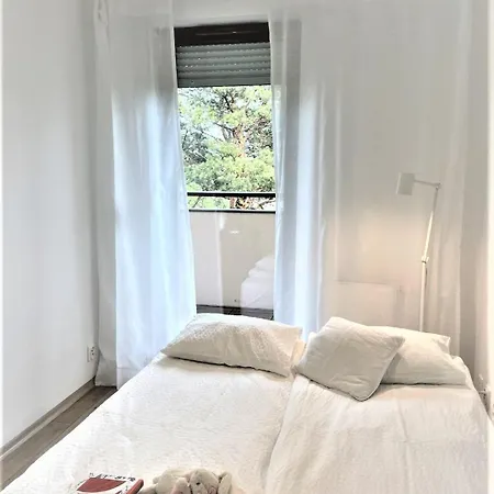 Apartament Pod Sosnami *